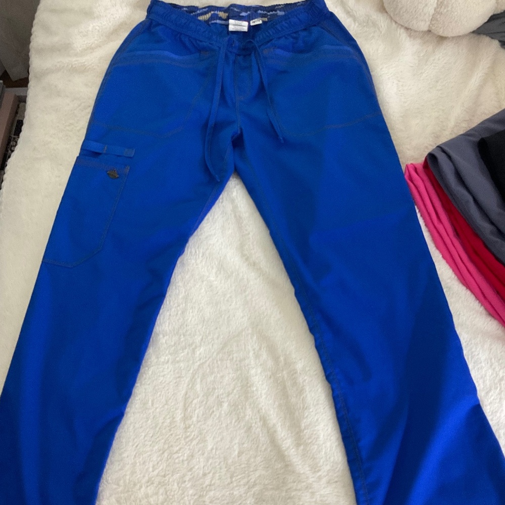 Women's Drawstring Cargo Scrub Pant